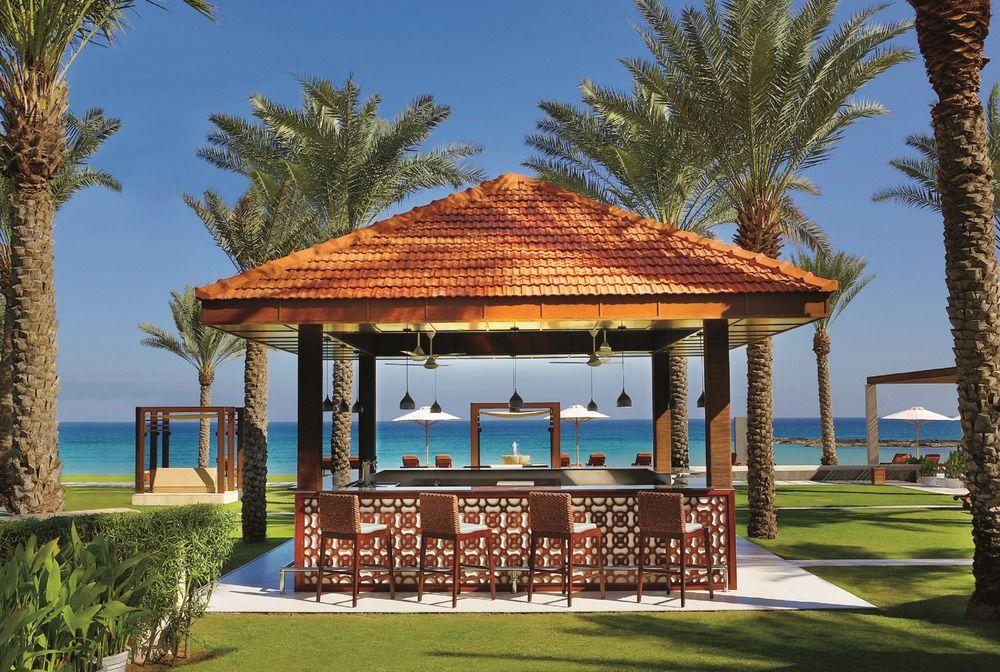 Al Bustan Palace, A Ritz-Carlton Hotel Mascate Exterior foto The Beach Club