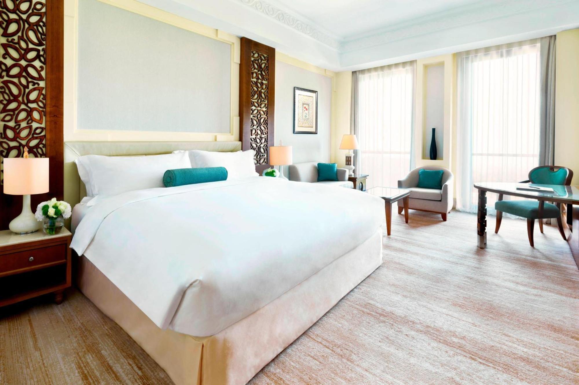 Al Bustan Palace, A Ritz-Carlton Hotel Mascate Exterior foto Deluxe Room