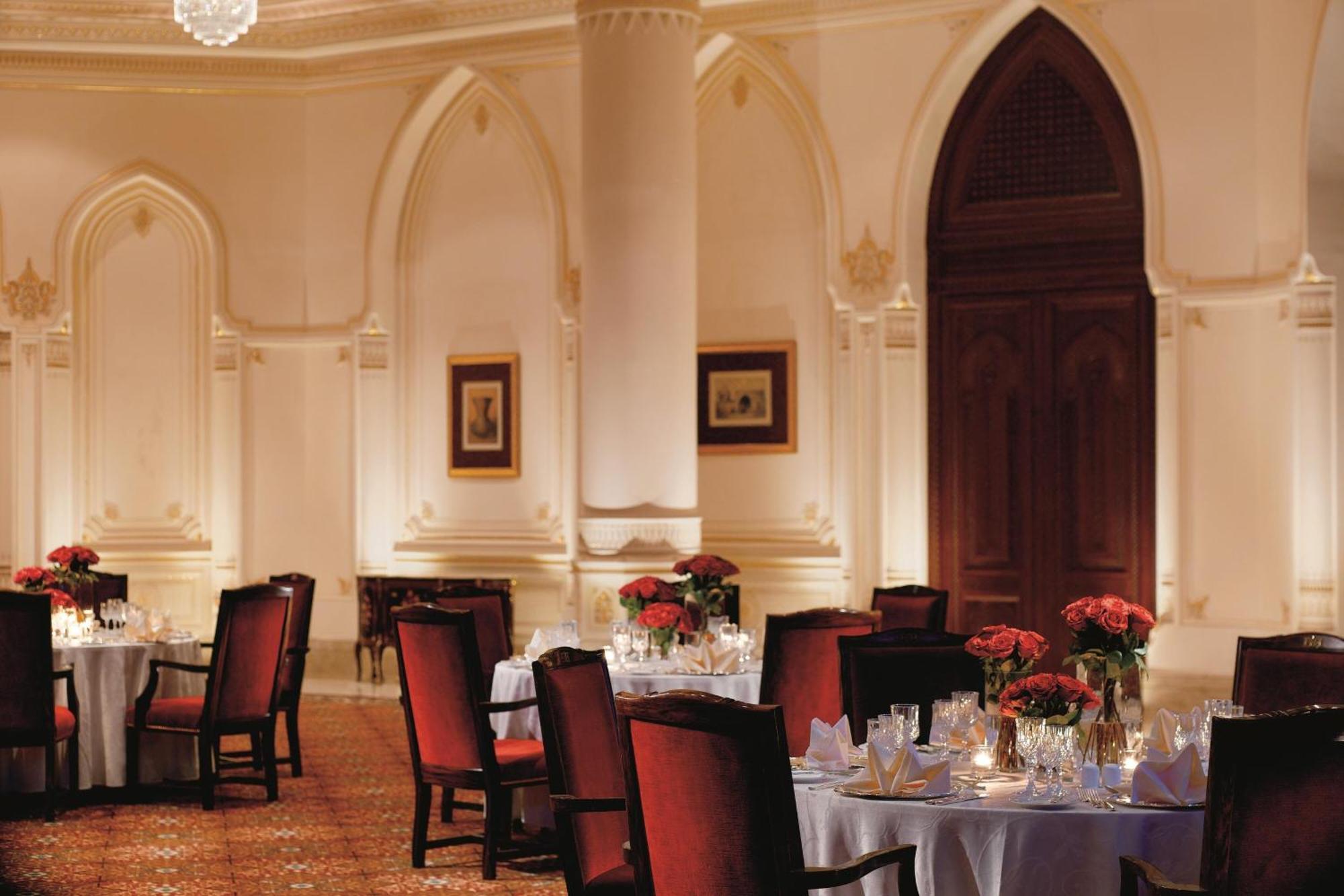 Al Bustan Palace, A Ritz-Carlton Hotel Mascate Facilidades foto The ballroom