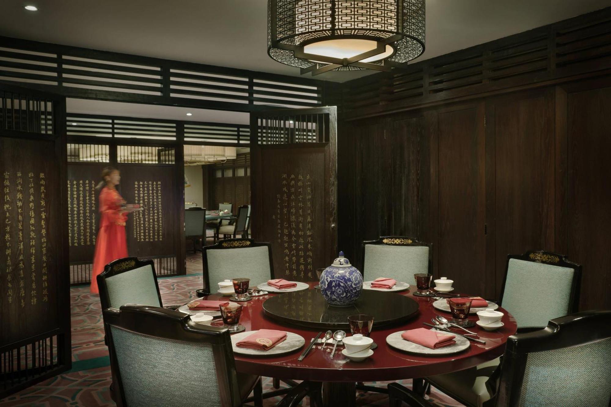 Al Bustan Palace, A Ritz-Carlton Hotel Mascate Exterior foto A private dining room at the restaurant